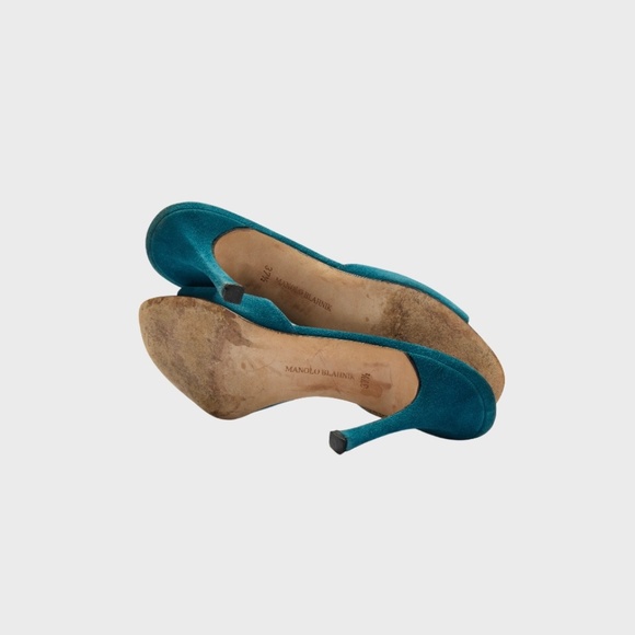 Manolo Blahnik Blue Floral Eyelet Laser Cut Suede Heels - Picture 6 of 6